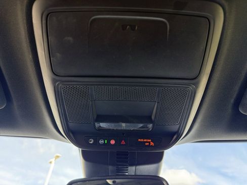 Used 2024 GMC Acadia Elevation image 48