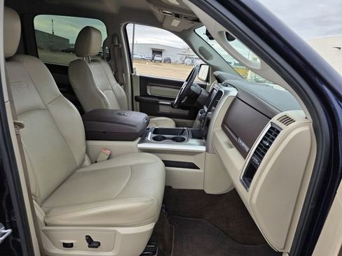 Used 2016 RAM 1500 Laramie w/ Convenience Group image 27