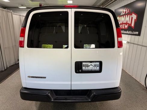 Used 2019 Chevrolet Express 2500 LS w/ Driver Convenience Package RWD image 5