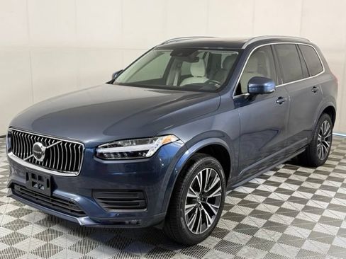 Used 2022 Volvo XC90 T6 Momentum w/ Advanced Package AWD/4WD image 3