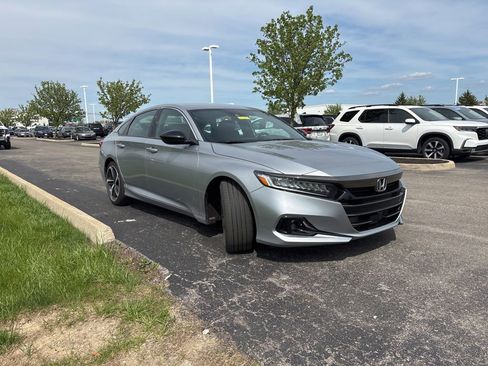 Used 2021 Honda Accord Sport image 12