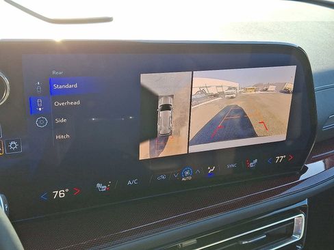 Used 2025 Chevrolet Traverse Z71 w/ Enhanced Driving Package image 20