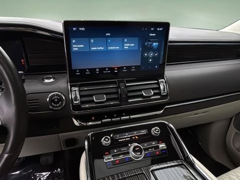 Used 2022 Lincoln Navigator L Black Label AWD/4WD image 26