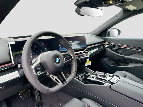 Used 2026 BMW 530i xDrive w/ Executive Package AWD/4WD image 9