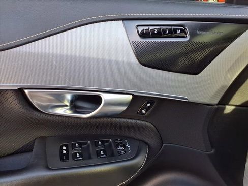 Used 2019 Volvo XC90 T5 R-Design w/ Advanced Package image 39