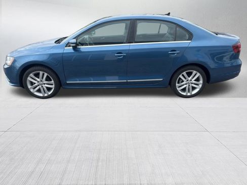 Used 2017 Volkswagen Jetta SEL FWD image 8