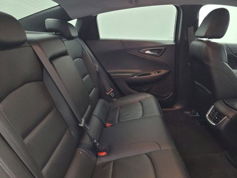 Used 2020 Chevrolet Malibu LT w/ Leather Package FWD image 19