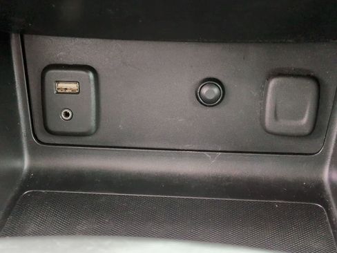 Used 2017 Chevrolet Colorado ZR2 w/ LPO, Premium Interior Package image 23