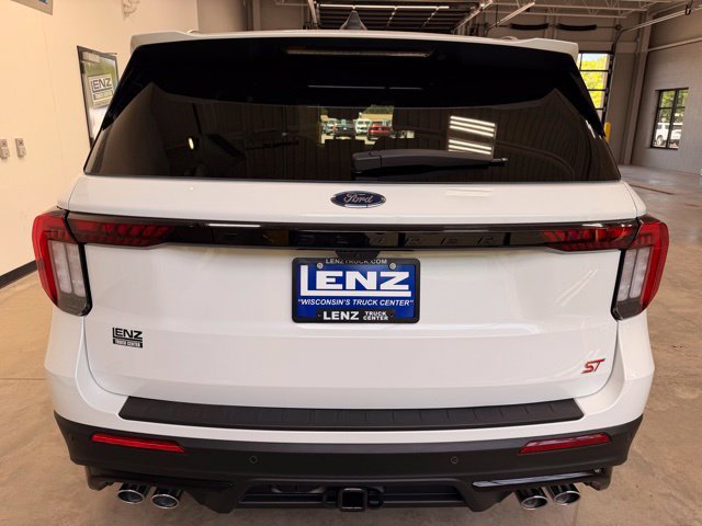 Used 2025 Ford Explorer ST AWD/4WD image 6
