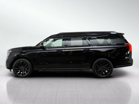 Used 2025 Ford Expedition Max Platinum w/ Stealth Appearance Package AWD/4WD image 2