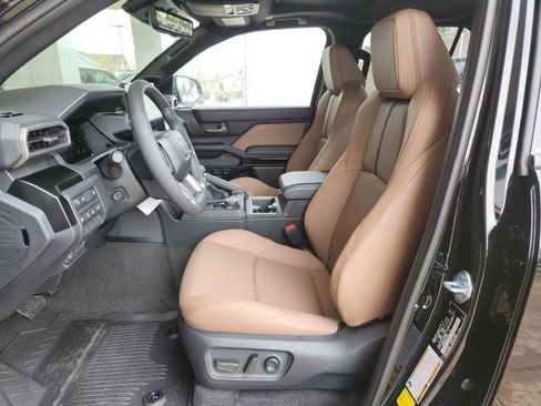 New 2026 Toyota 4Runner Limited image 17