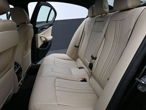 Used 2019 BMW 530i RWD image 15