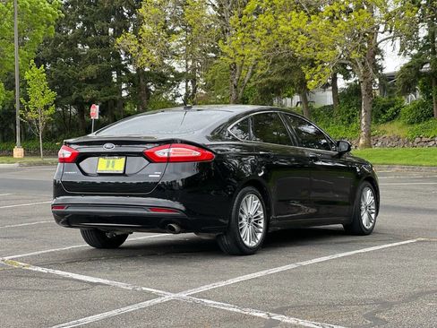 Used 2016 Ford Fusion SE w/ Equipment Group 202A FWD image 5