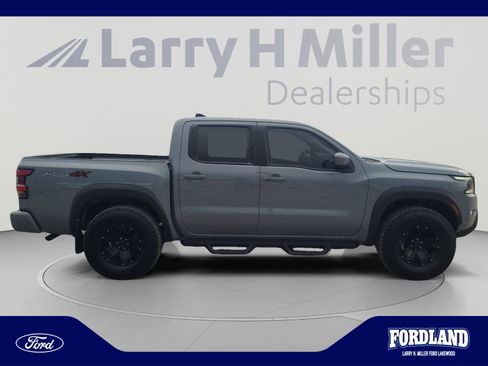Used 2023 Nissan Frontier PRO-4X w/ Pro Convenience Package AWD/4WD image 6