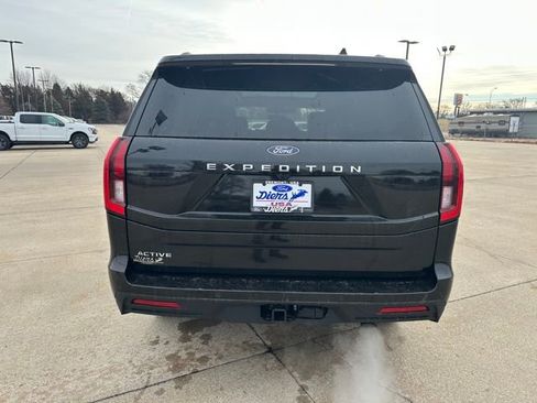 Certified 2025 Ford Expedition Active image 4
