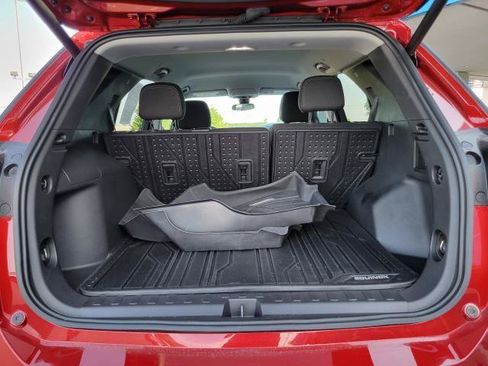 Used 2024 Chevrolet Equinox LT w/ LPO, Floor Liner Package FWD image 9