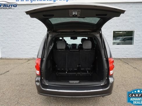 Used 2019 Dodge Grand Caravan GT FWD image 16