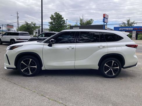 Used 2021 Toyota Highlander XSE AWD/4WD image 8