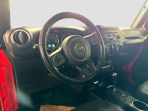 Used 2017 Jeep Wrangler Sport w/ Quick Order Package 24S AWD/4WD image 19