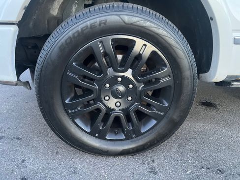 Used 2013 Ford F150 Platinum image 28