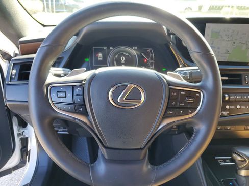 Used 2024 Lexus ES 300h w/ Premium Package image 23
