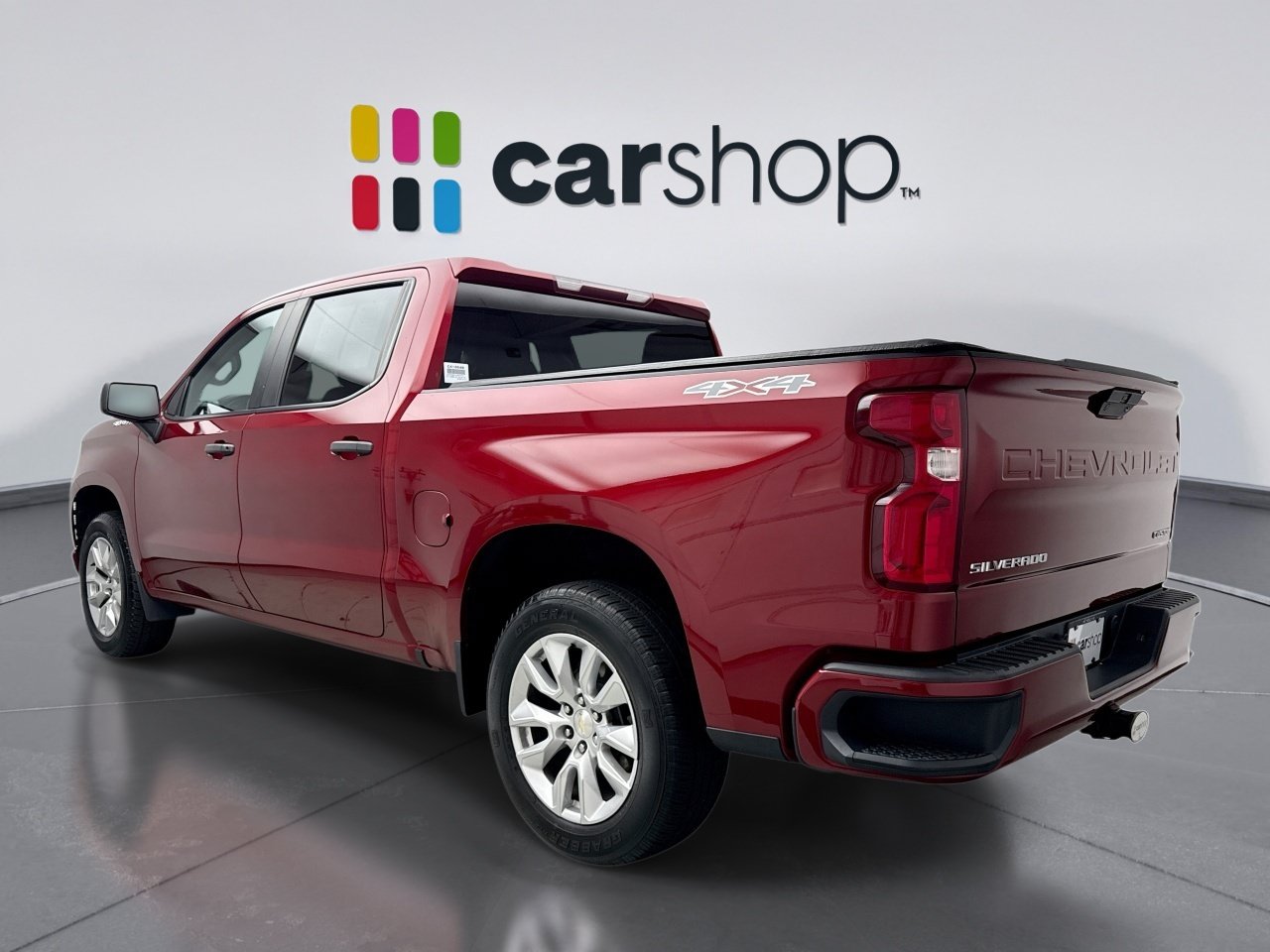 Used 2020 Chevrolet Silverado 1500 Custom w/ Custom Value Package AWD/4WD image 3