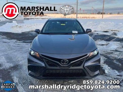 Used 2023 Toyota Camry SE image 8