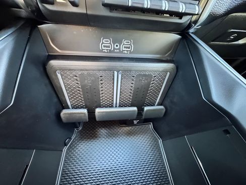 Used 2025 RAM 3500 Laramie image 17