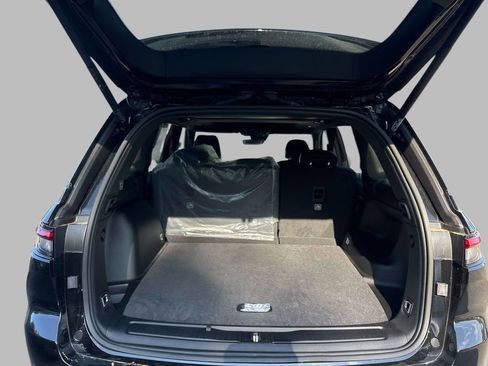 New 2026 Jeep Grand Cherokee Altitude AWD/4WD image 4