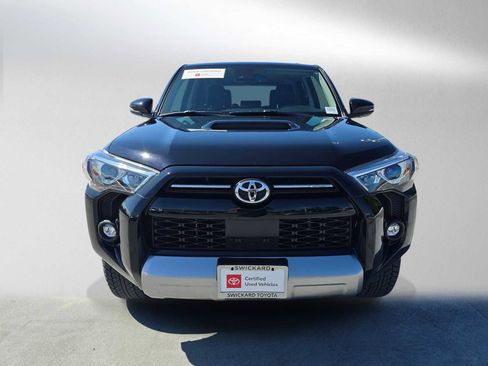 Used 2023 Toyota 4Runner TRD Off-Road Premium w/ Moonroof Package AWD/4WD image 2