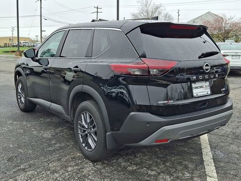 Used 2023 Nissan Rogue S AWD/4WD image 4