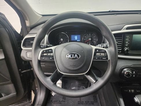 Used 2020 Kia Sorento LX FWD image 13