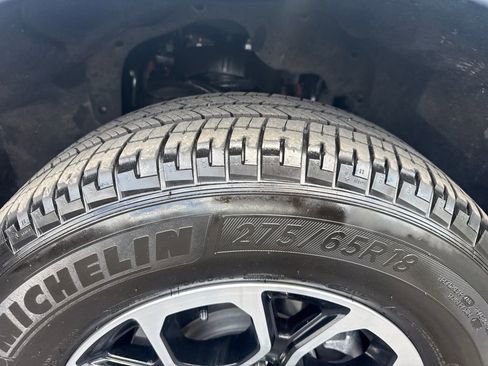 Used 2023 Ford Expedition XLT AWD/4WD image 23