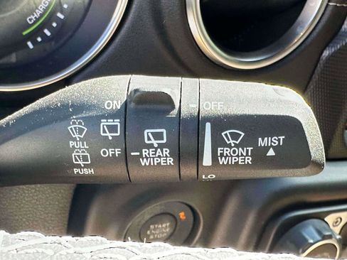 Used 2023 Jeep Wrangler Unlimited Sahara image 21