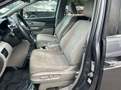 Used 2016 Honda Odyssey SE image 13