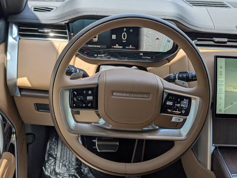 New 2026 Land Rover Range Rover Long Wheelbase SE AWD/4WD image 22