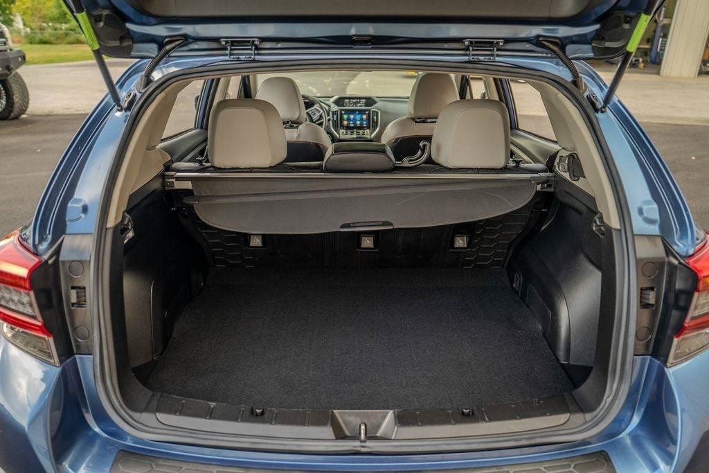 Used 2020 Subaru Crosstrek 2.0i Limited w/ Moonroof Package w/Navigation AWD/4WD image 19