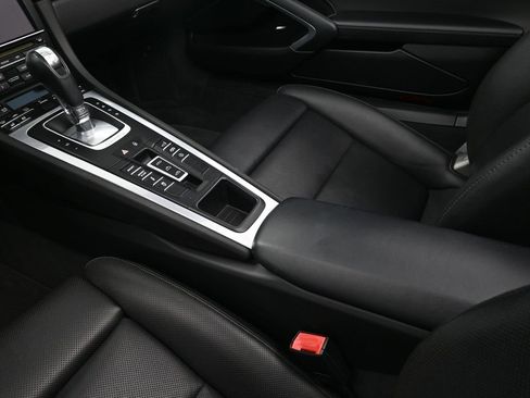 Used 2016 Porsche 911 Carrera 4S image 19