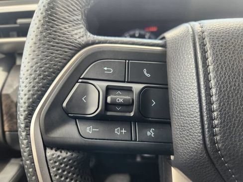 Used 2024 Toyota Tacoma Limited w/ Limited Package (LT) AWD/4WD image 27