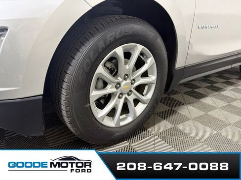 Used 2020 Chevrolet Equinox LS w/ LS Convenience Package FWD image 26
