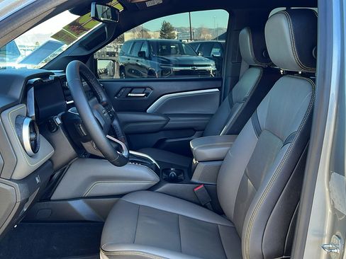 Certified 2023 Chevrolet Colorado ZR2 w/ ZR2 Convenience Package III image 31