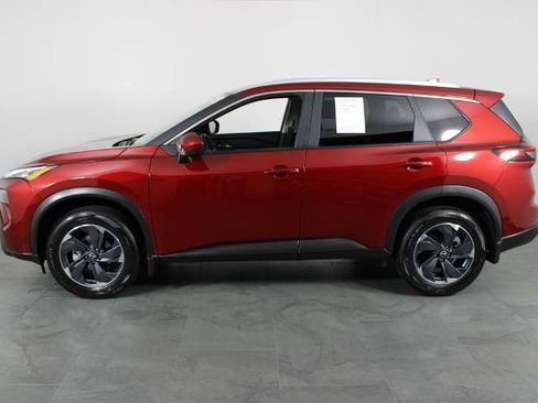 Certified 2025 Nissan Rogue SV w/ SV Premium Package FWD image 14