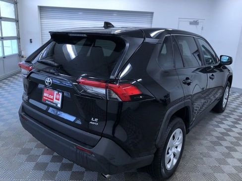 Used 2025 Toyota RAV4 LE image 35
