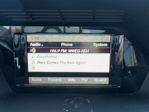 Used 2015 Mercedes-Benz GLK 350 4MATIC image 9