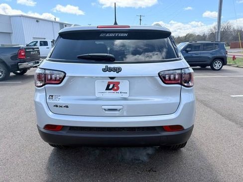 New 2026 Jeep Compass Latitude image 6