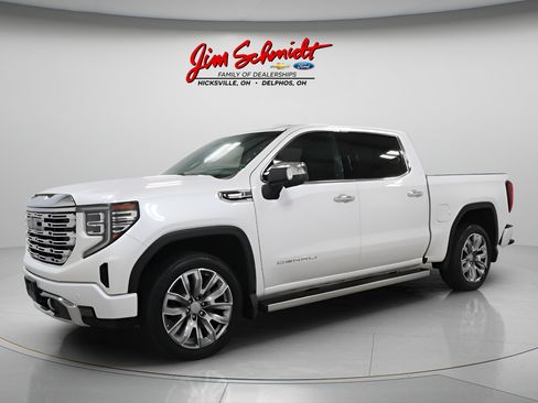 Used 2024 GMC Sierra 1500 Denali AWD/4WD image 2