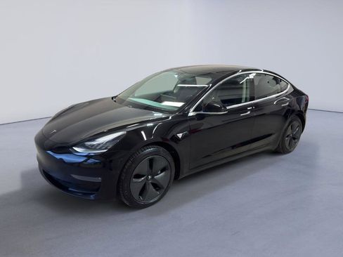 Used 2019 Tesla Model 3 Long Range RWD image 3