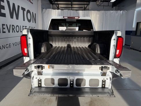 New 2026 GMC Sierra 1500 SLT w/ SLT Premium Plus Package image 33