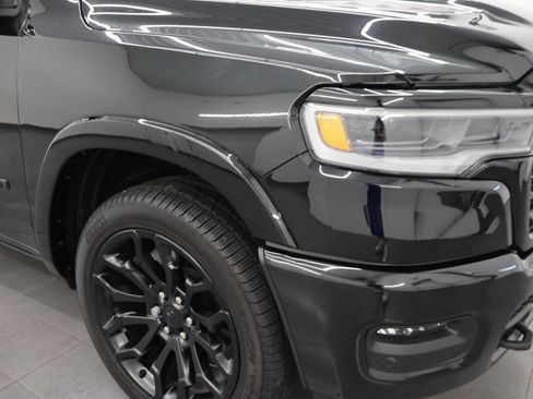 Used 2025 RAM 1500 Limited AWD/4WD image 26