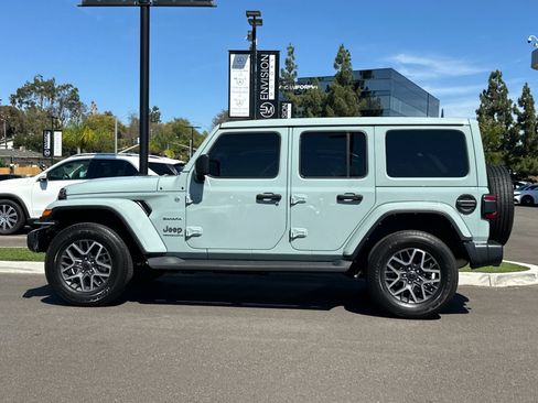 Used 2024 Jeep Wrangler Unlimited Sahara w/ Safety Group AWD/4WD image 6